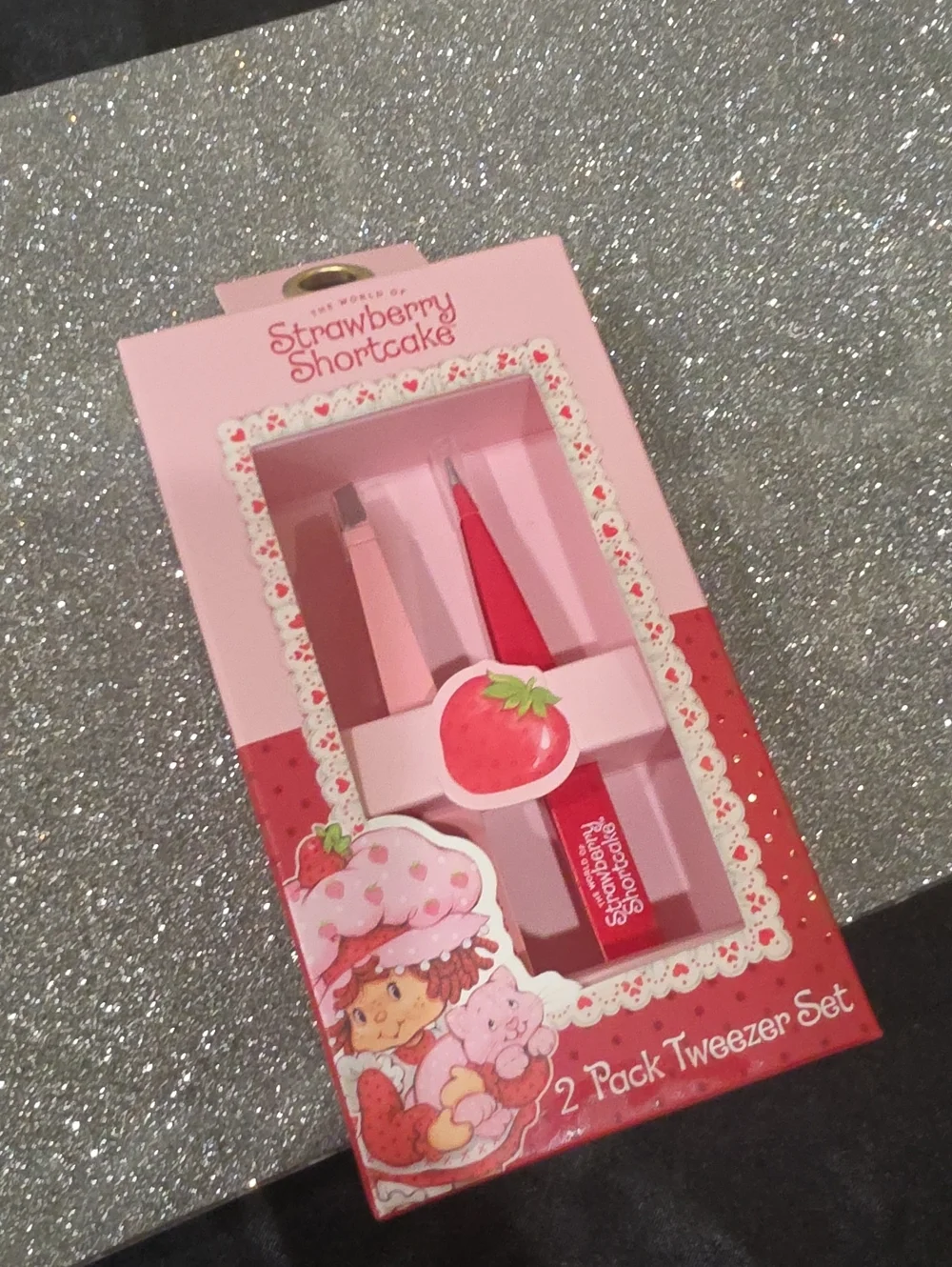 Taste Beauty X Strawberry Shortcake 2-Pack Tweezer Set
